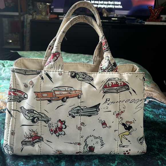Prada Canapa American Car Hawaii RARE Ivory Tote Bag - Picture 1 of 15
